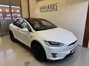 Tesla Model X 2019